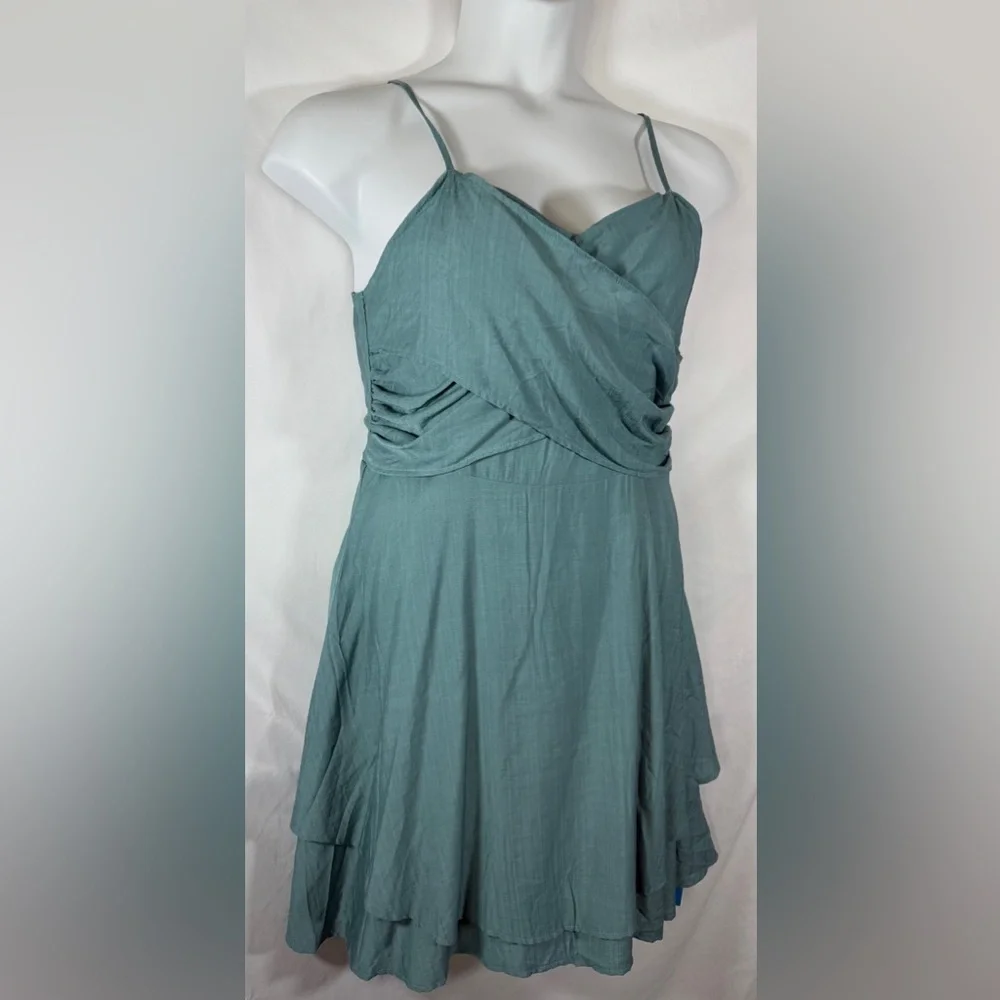 CUPSHE Ruffled Hem Faux Wrap Dress - Picture 3 of 14
